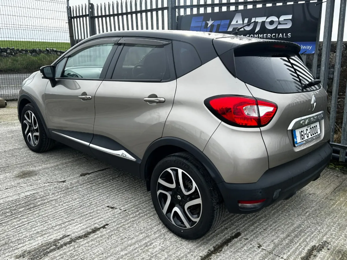 Renault Captur 1.2 TCE Petrol Automatic - Image 4