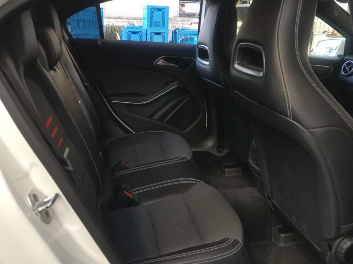 MERCEDES BENZ A180 AUTO 2017 - Image 4