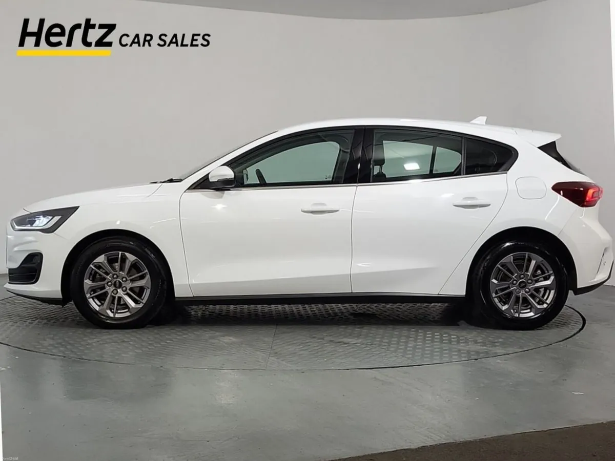 Ford Focus TITANIUM 1.0T Petrol Manual - Image 4