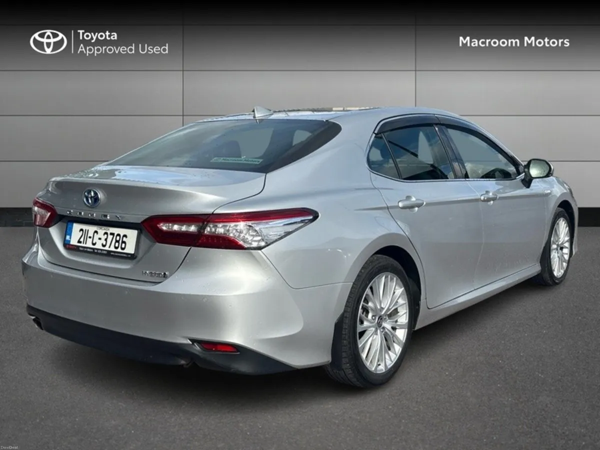 Toyota Camry HYBRID PLATINUM 4DR AUTO - Image 2