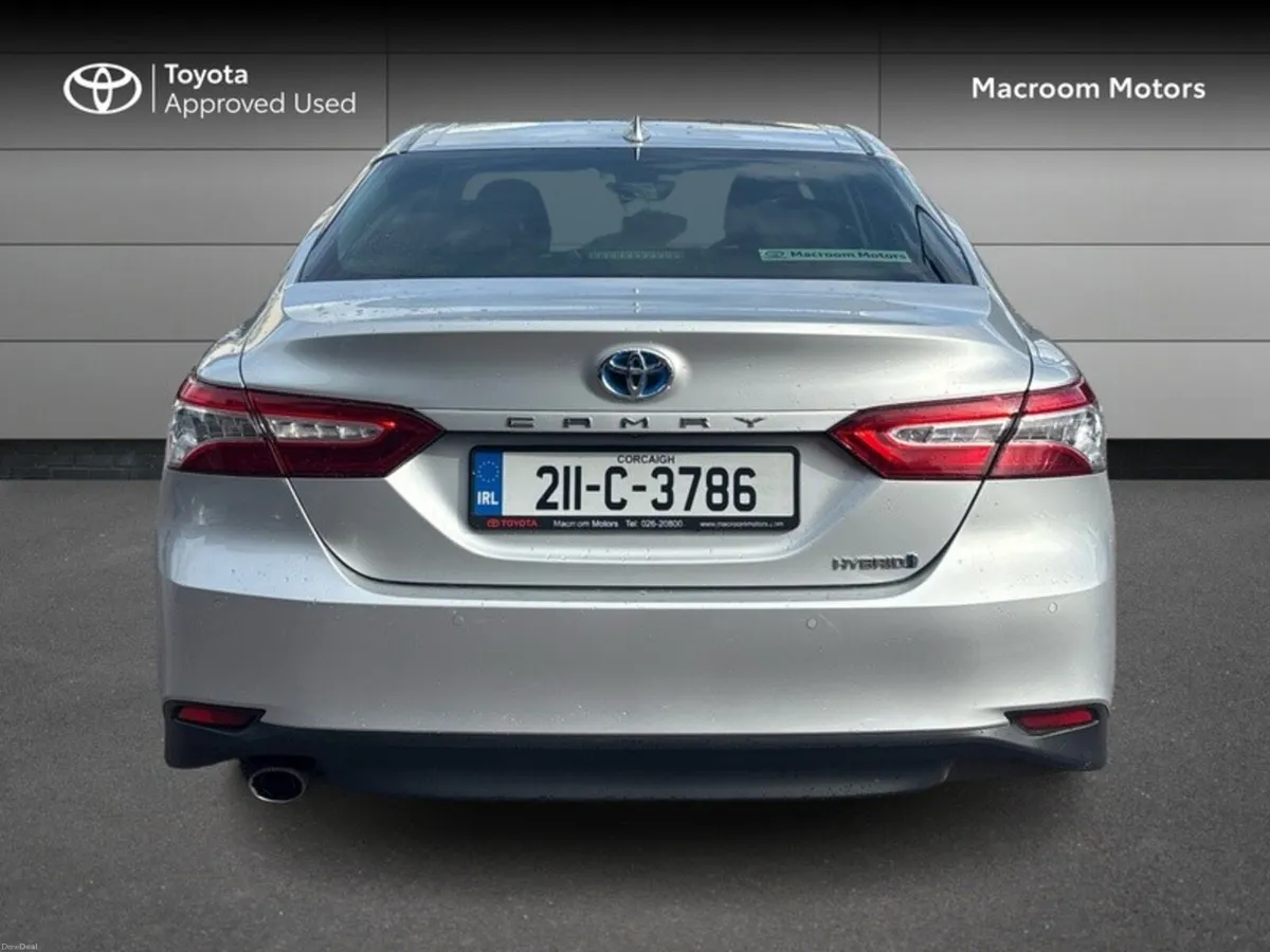 Toyota Camry HYBRID PLATINUM 4DR AUTO - Image 4