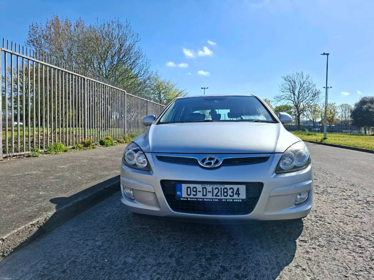 Hyundai i30 - Image 2