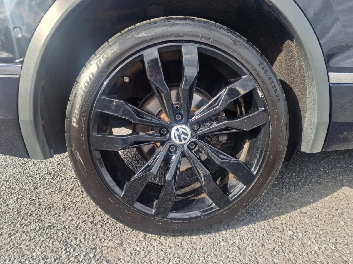 Volkswagen Tiguan ALLSPACE R-LINE 7 SEATER 2.0tdi - Image 4