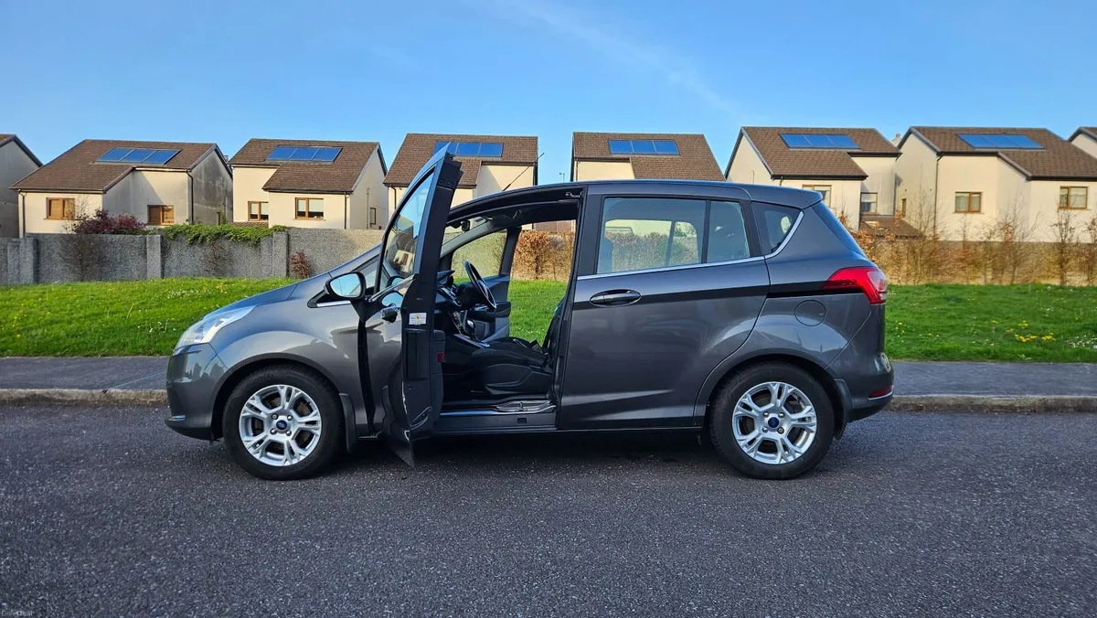 171 Ford B-Max Titanium 1.6 Petrol Auto 1 Owner - Image 3
