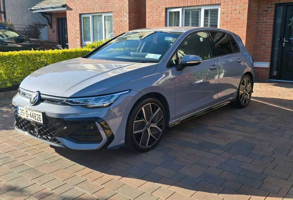 VW GOLF R-LINE - Image 1