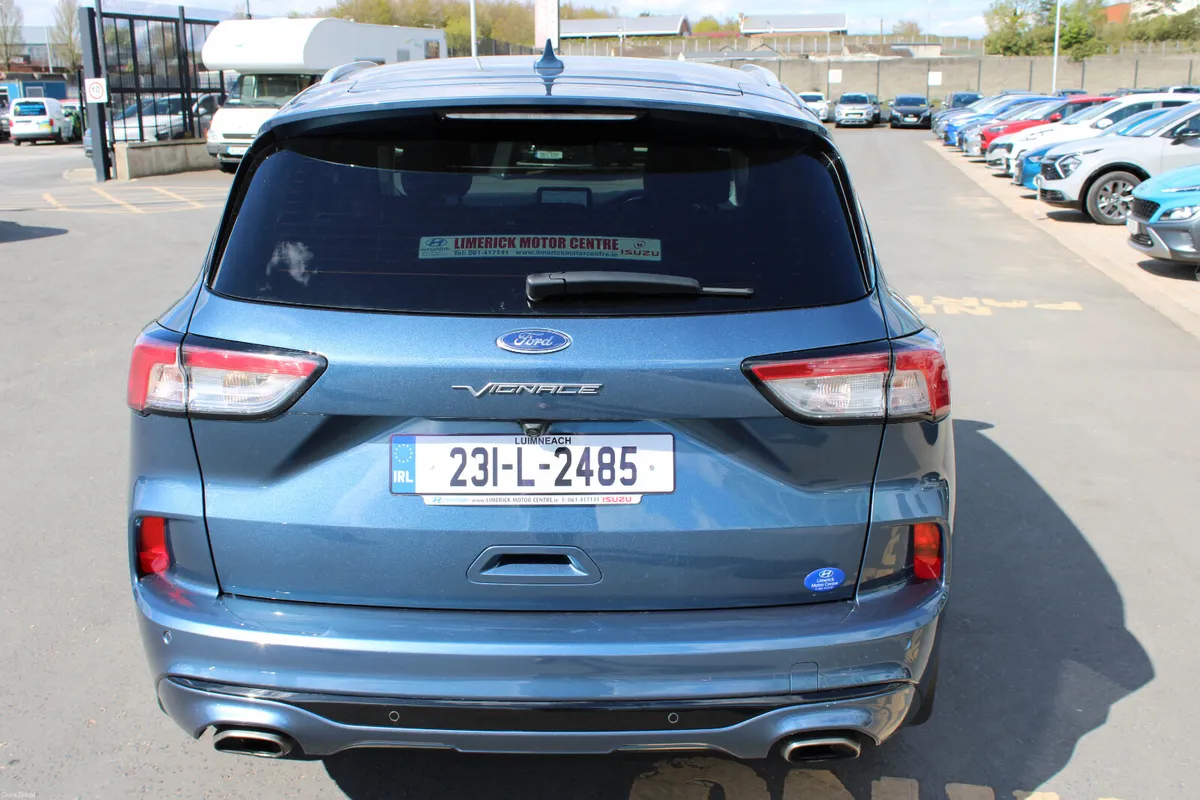 Ford Kuga 2023 - Image 4