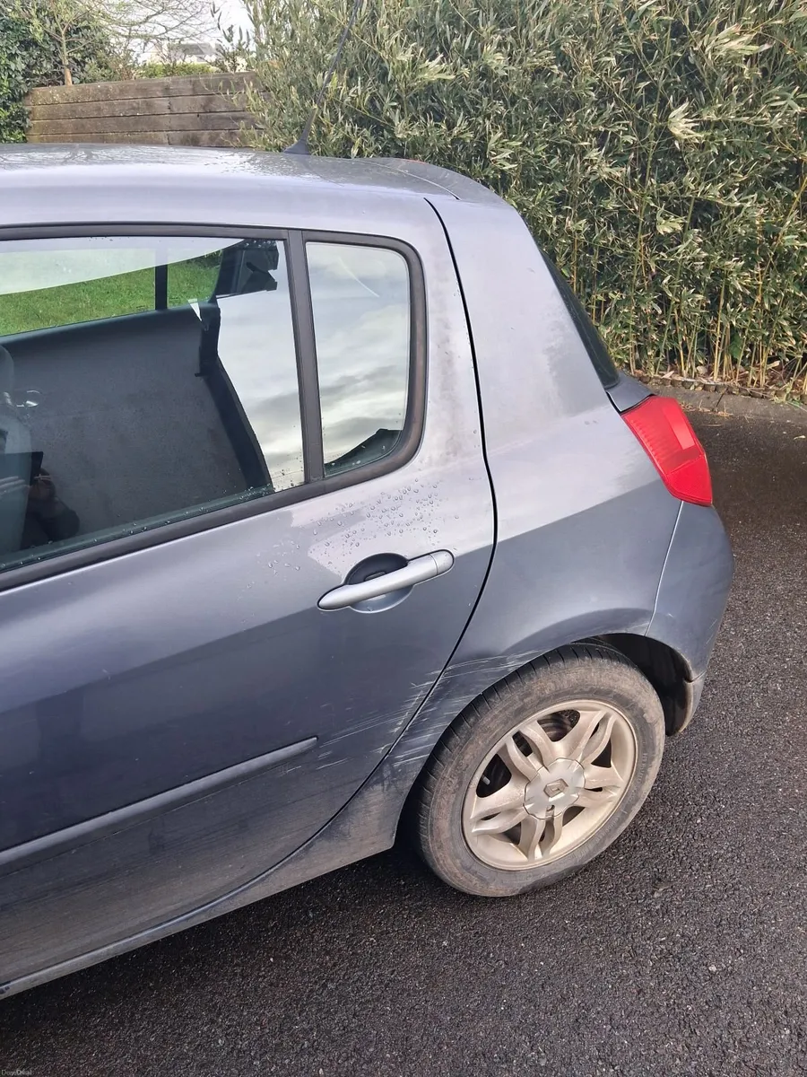 Renault Clio 2006 - Image 1