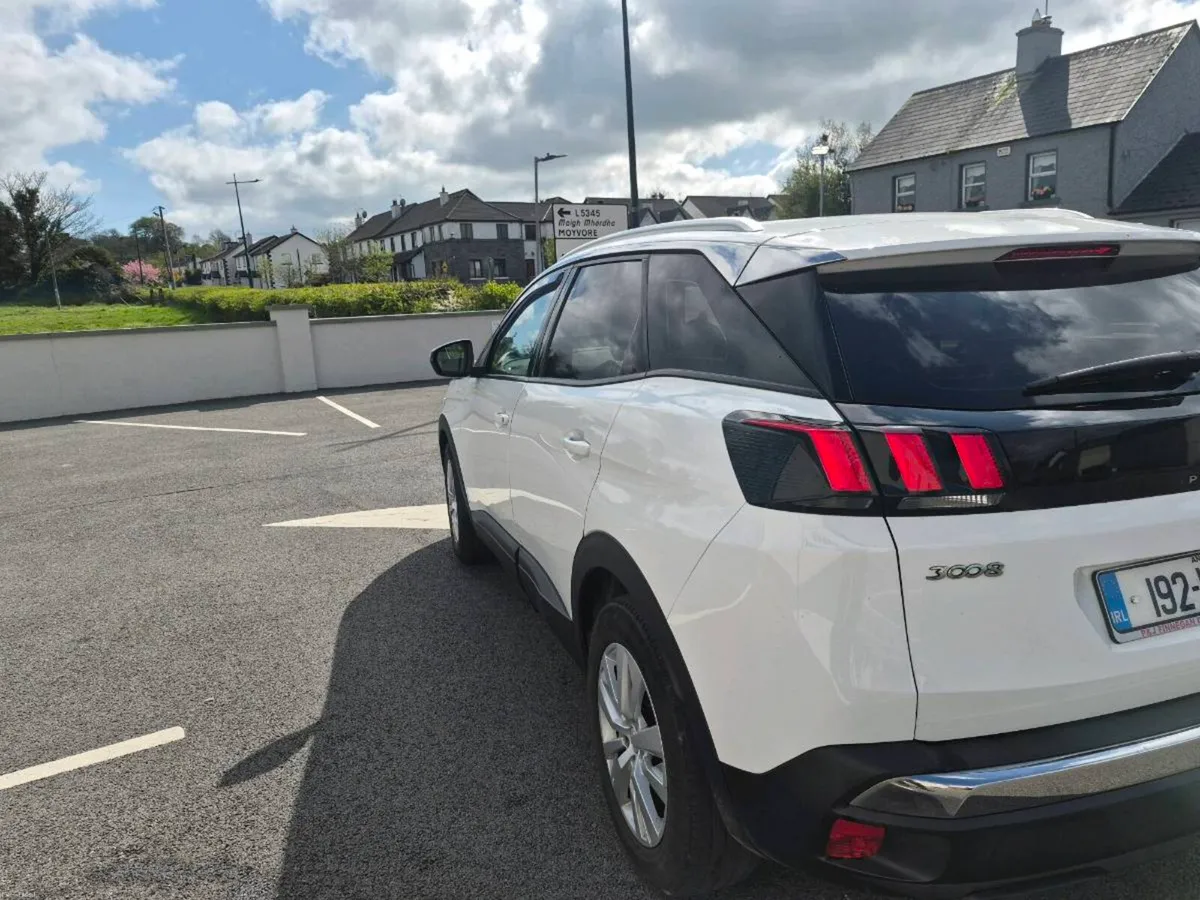 Peugeot 3008 1.5hdi - Image 3