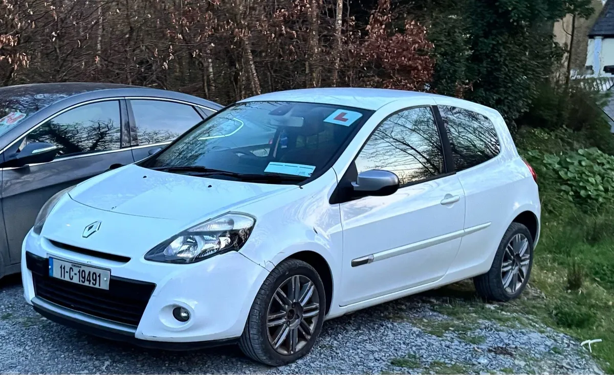 Renault Clio 1.1L NCT & Tax - Image 1