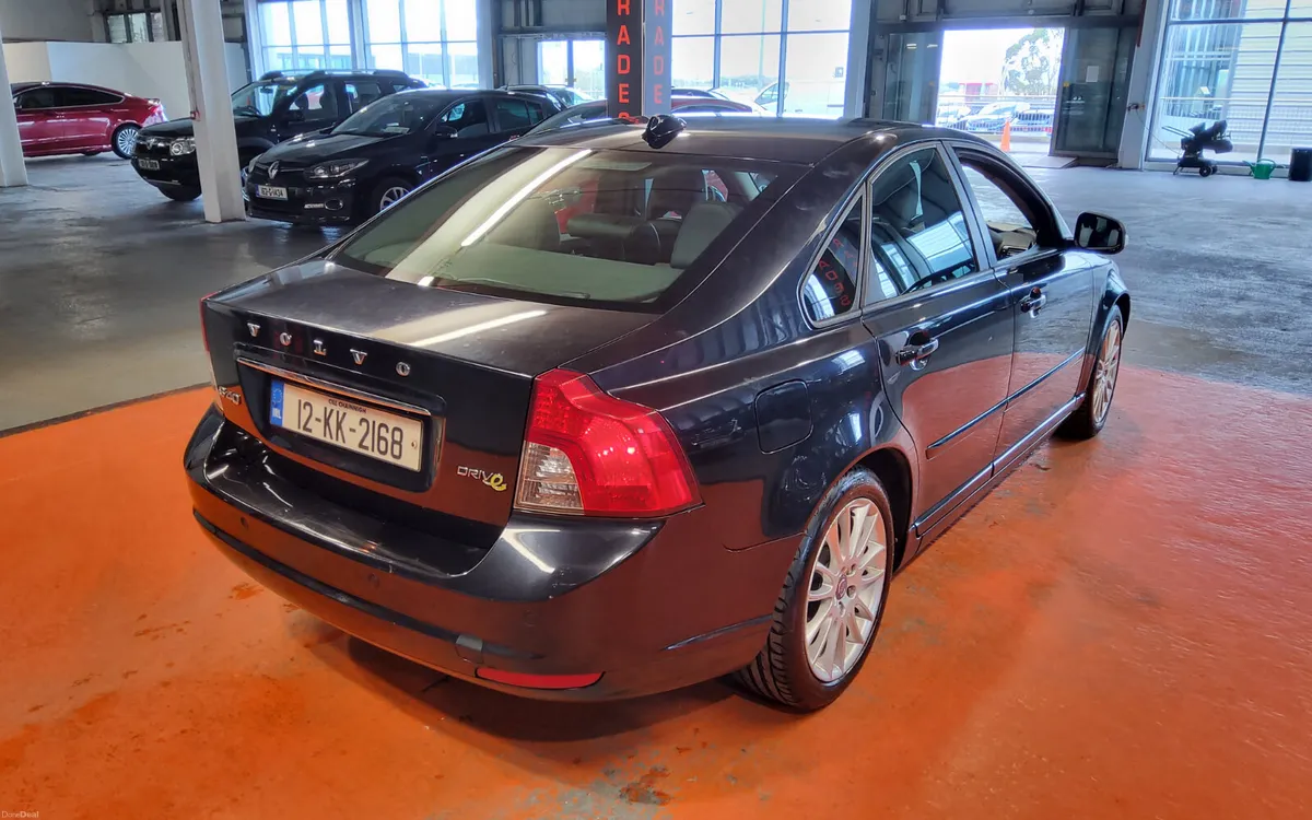 Volvo S40 2012 - Image 4