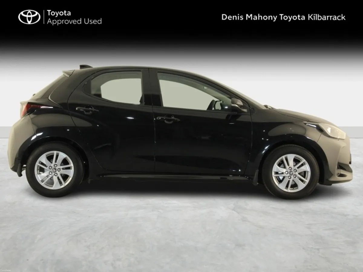Toyota Yaris 1.0 LUNA 4DR - Image 3
