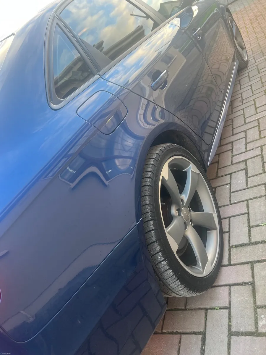 Audi A4 2013 - Image 4