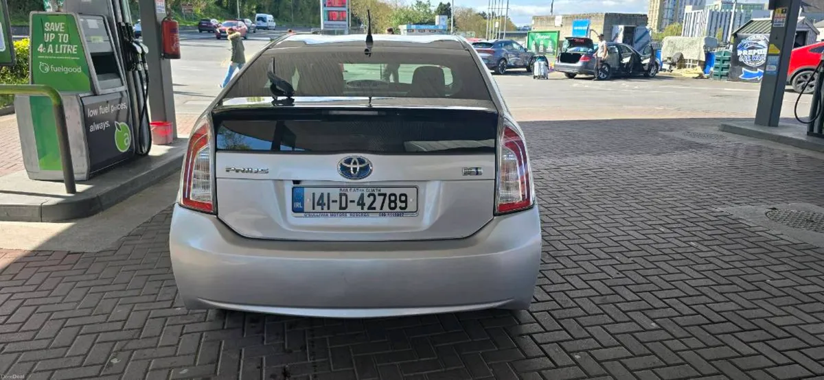 Toyota prius 1.8 - Image 3