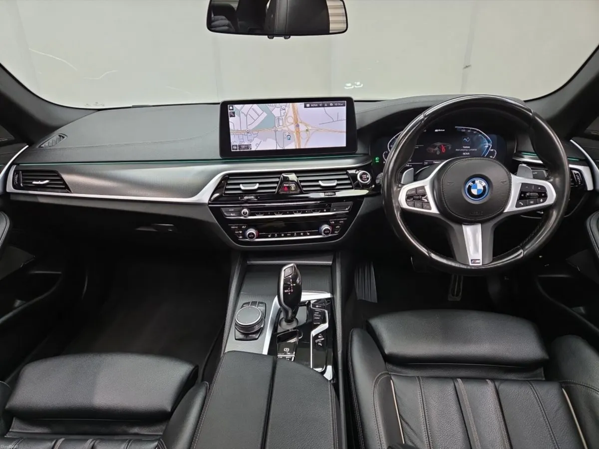 BMW 5-Series 530E M Sport 292BHP *SUN ROOF/HARMAN& - Image 4