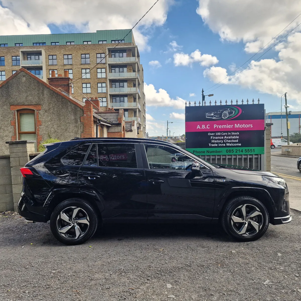 Toyota RAV4 2024 Petrol Hybrid Plug-in - Image 3