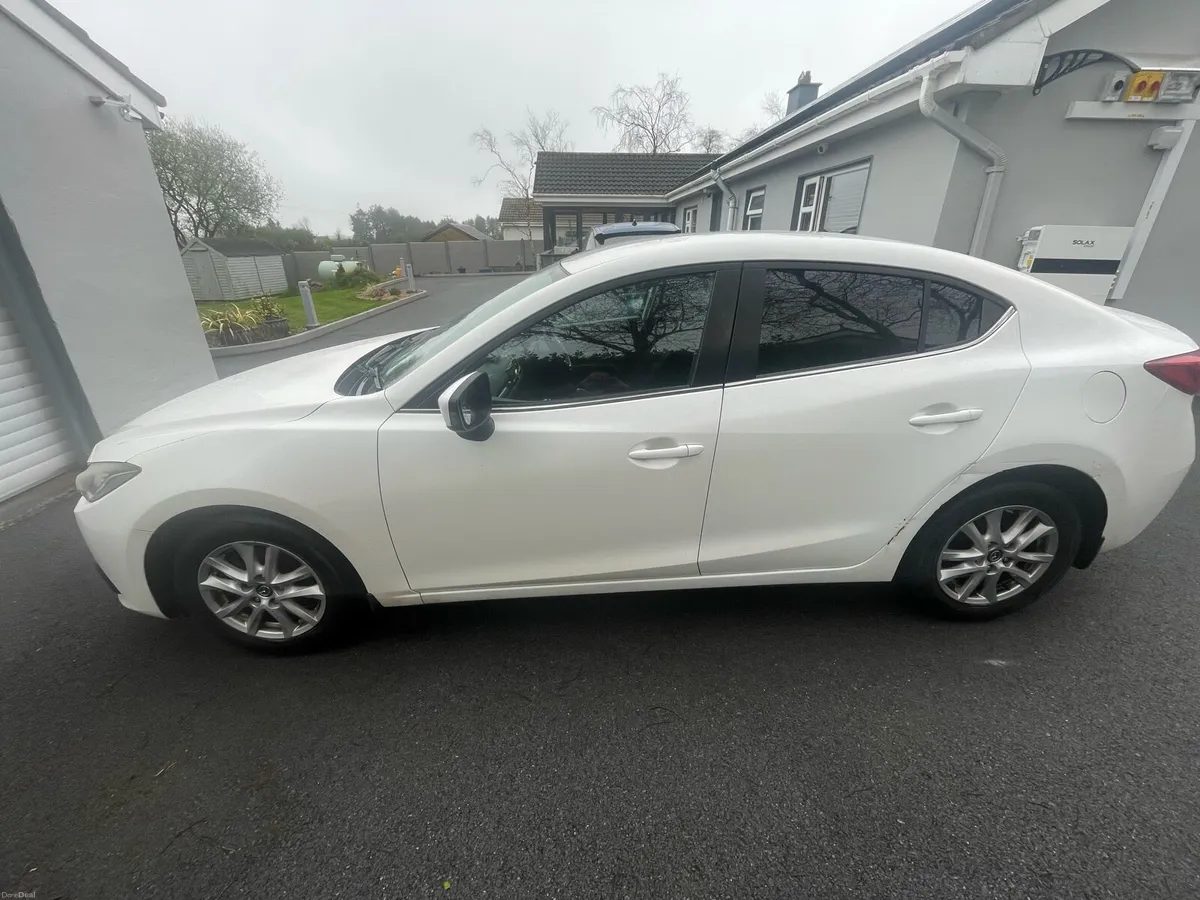 Mazda 3 Saloon Diesel - Image 4