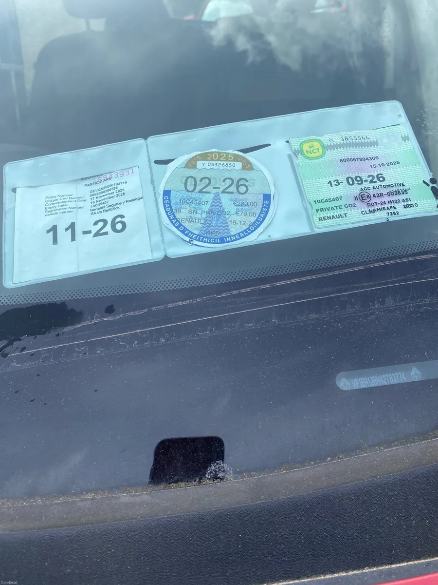 Renault Clio 2010 - Image 2