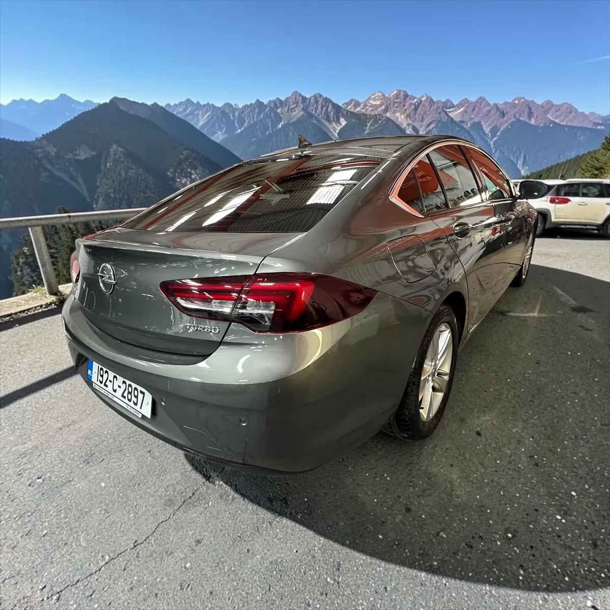 2019 Opel Insignia 1.5 (140PS) Turbo SE Petrol - Image 2