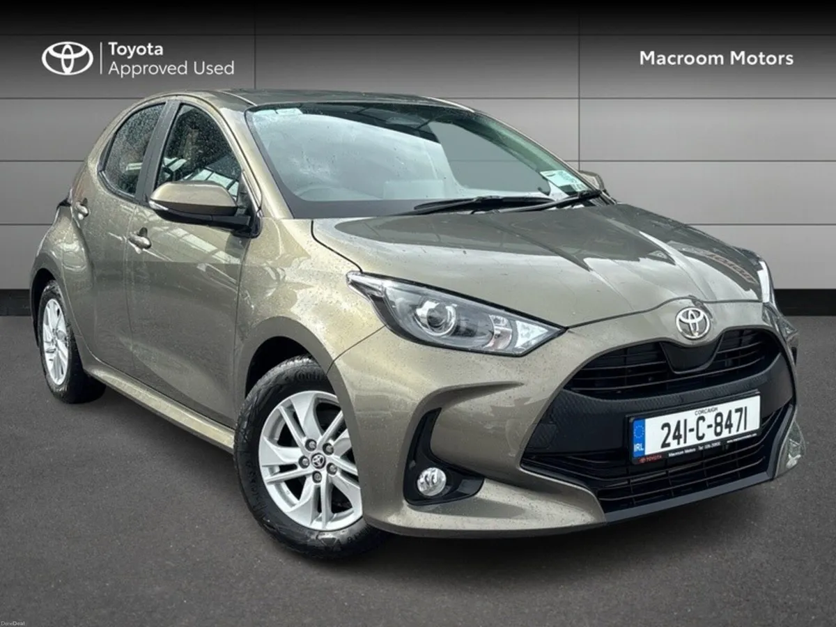 Toyota Yaris YARIS HYBRID 1.5 LUNA - Image 1