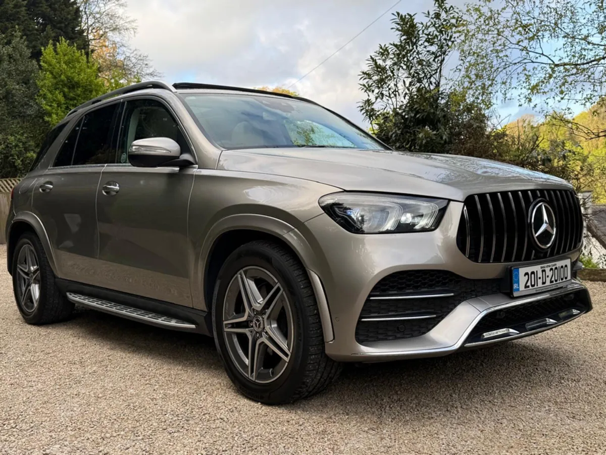 Mercedes-Benz GLE 300 D 4MATIC AMG PREMIUM *7 Seat - Image 1