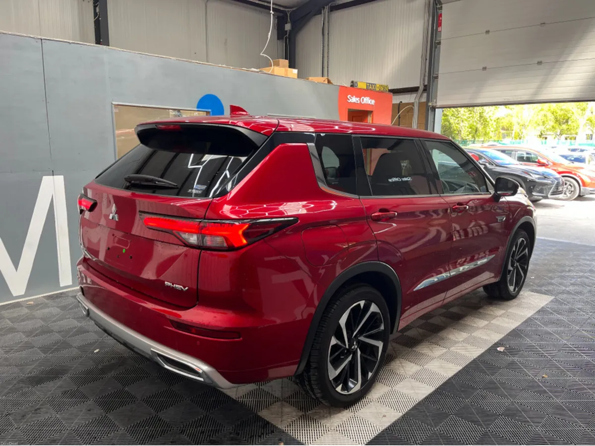 Mitsubishi Outlander 2024 MITSUBISHI OUTLANDER P 4 - Image 2