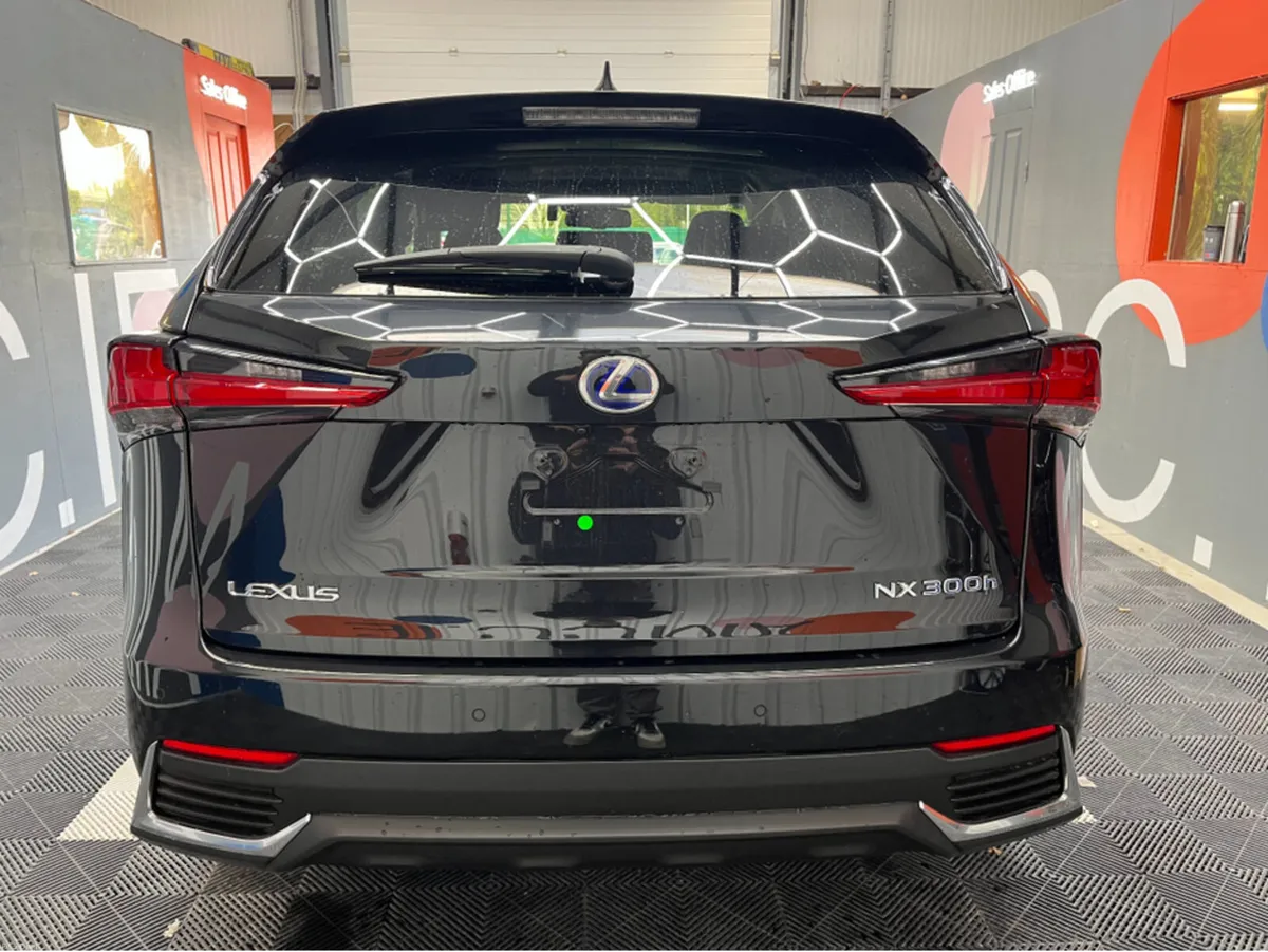 Lexus NX 2019 LEXUS NX300H I PACKAGE 2.5 AUTOMATIC - Image 3