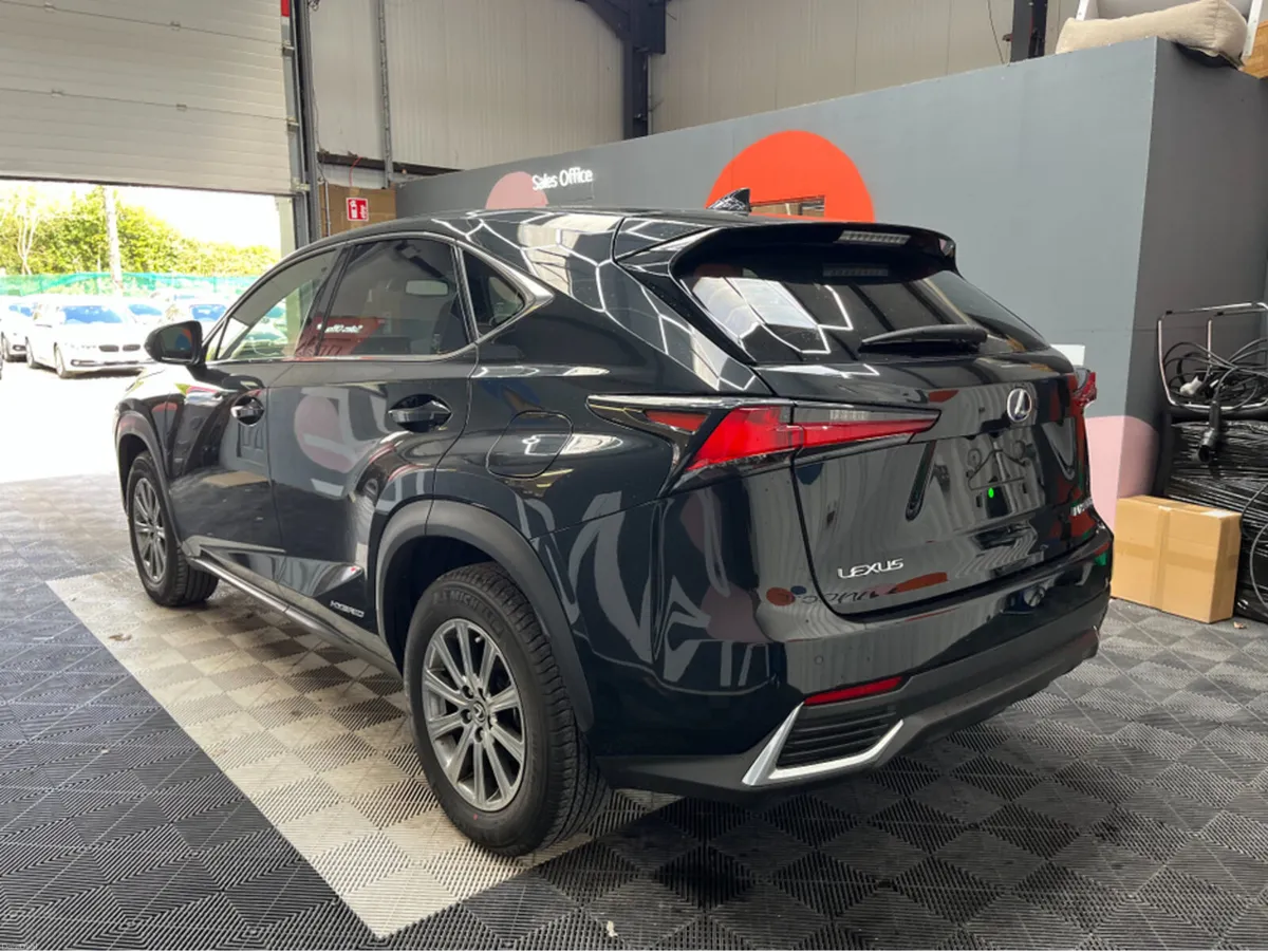 Lexus NX 2019 LEXUS NX300H I PACKAGE 2.5 AUTOMATIC - Image 4