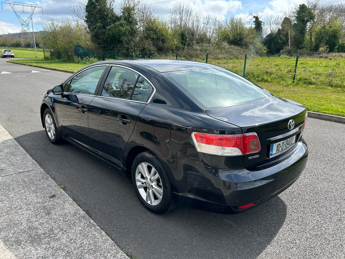 10 TOYOTA AVENSIS €3,950 - Image 4