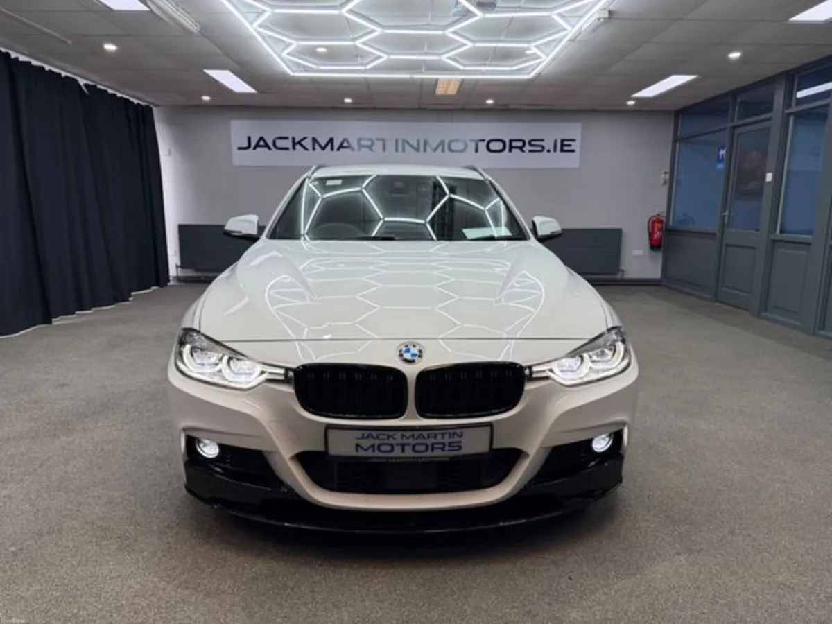 BMW 3-Series 320D Touring - Image 2