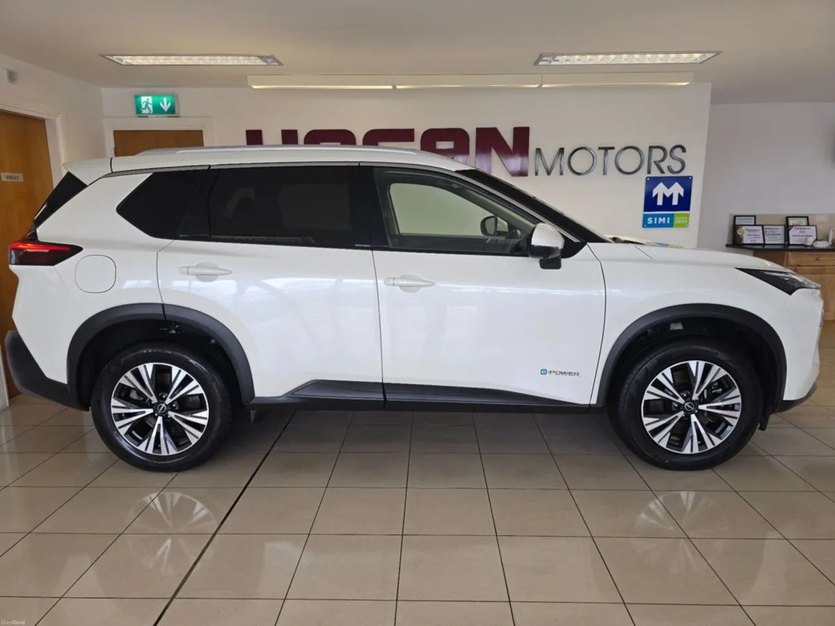 Nissan X-Trail ePower SV Premium 4WD 7 Seats Autom - Image 3
