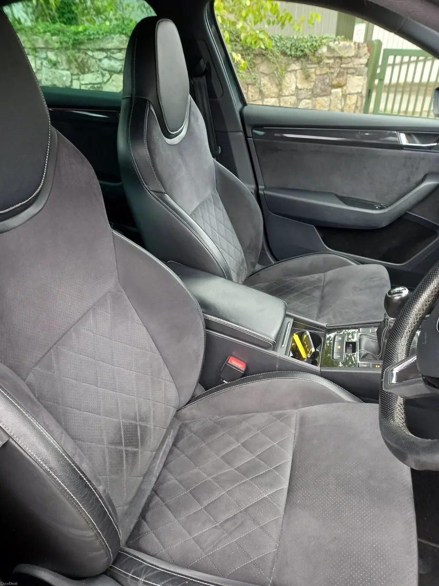 2017 Skoda Superb 2L Diesel - Image 4