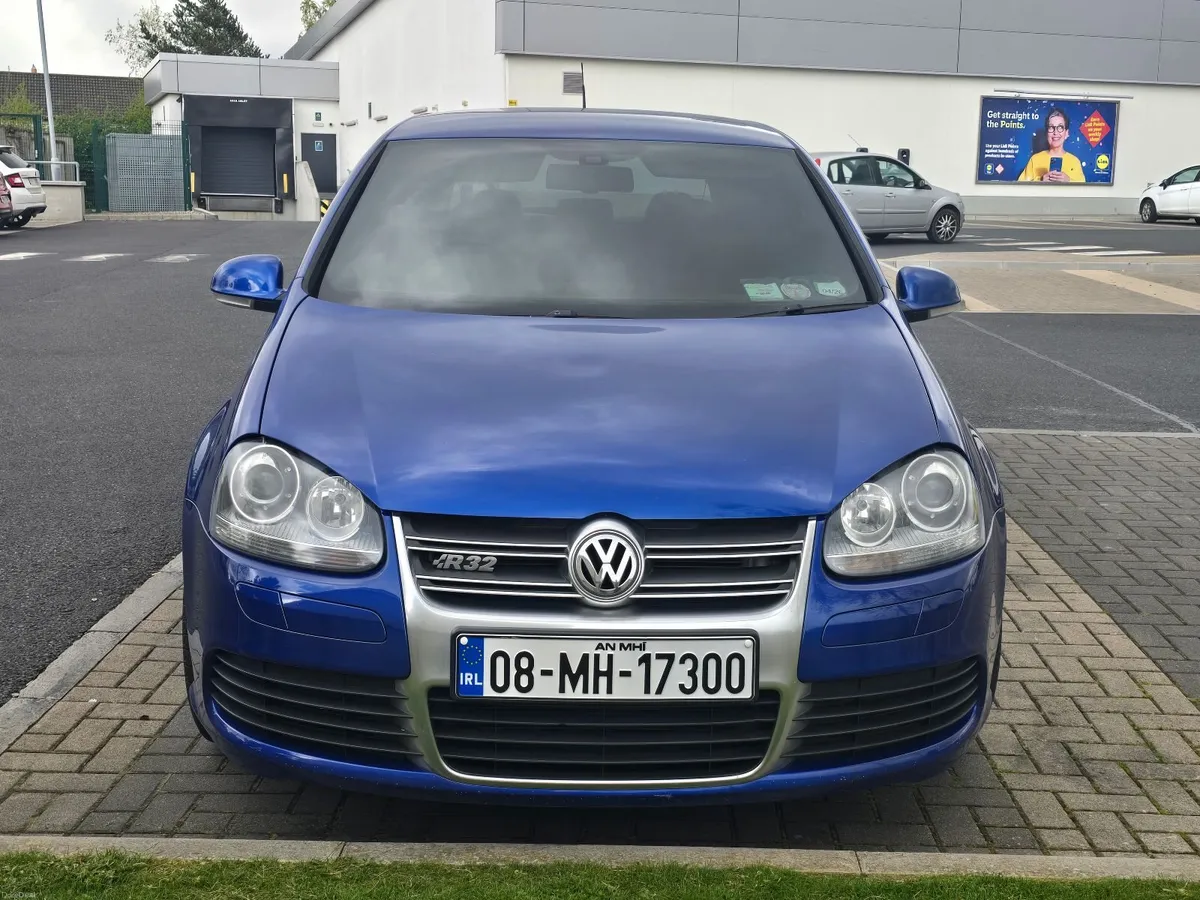 Volkswagen Golf MK5 R32 - Image 1