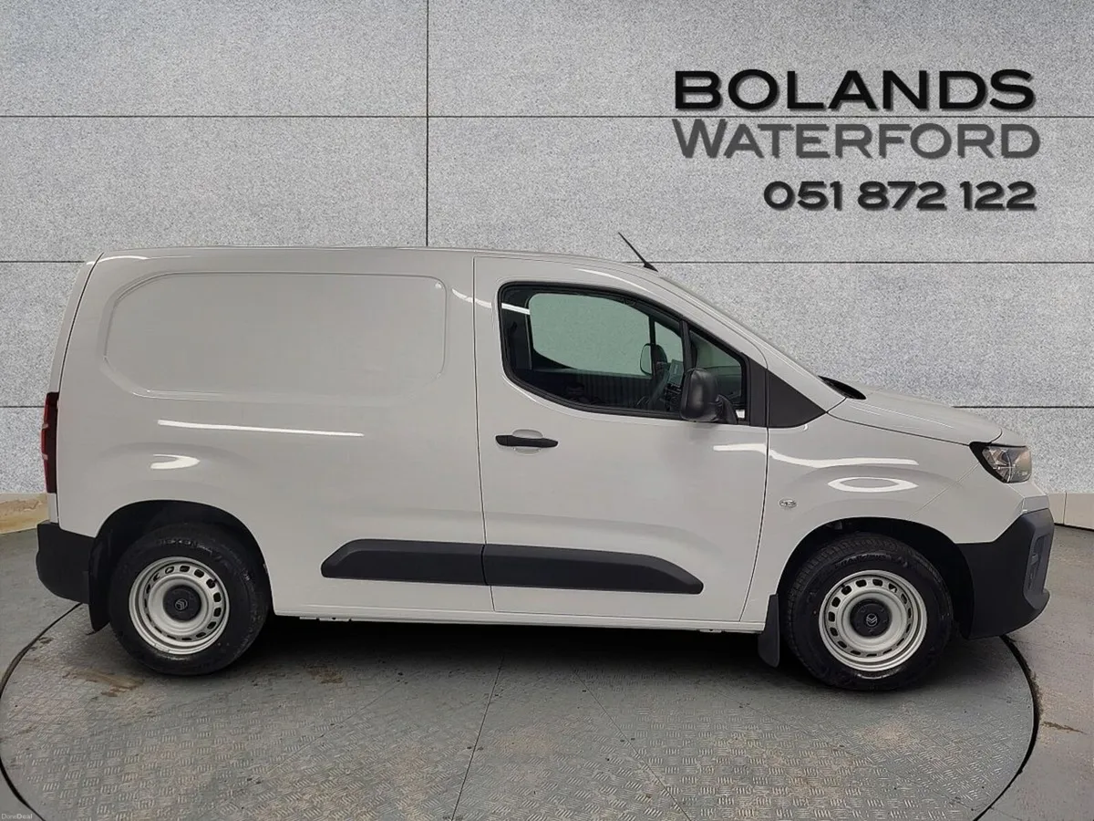 Citroen Berlingo BlueHDi 100 MWB 5 seats S&S Plus - Image 4