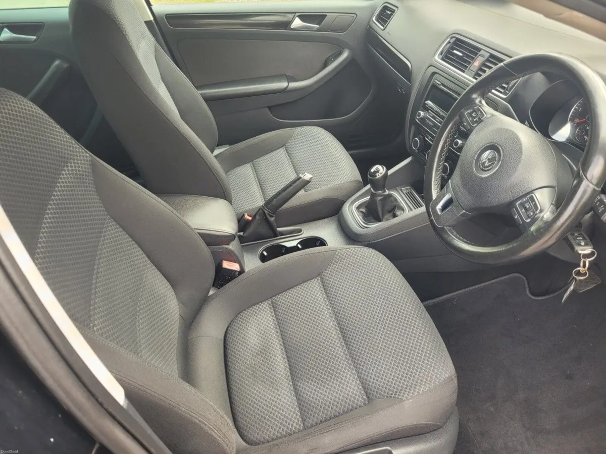 Volkswagen Jetta CL 1.6 TDI 105BHP *NCT&SERVICE* - Image 4