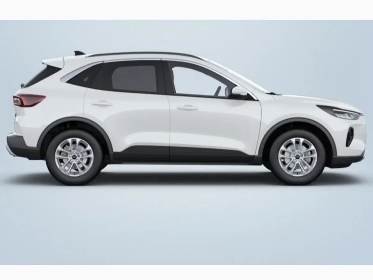 Ford Kuga Titanium 2.5 Duratec 243PS PHEV Automati - Image 2