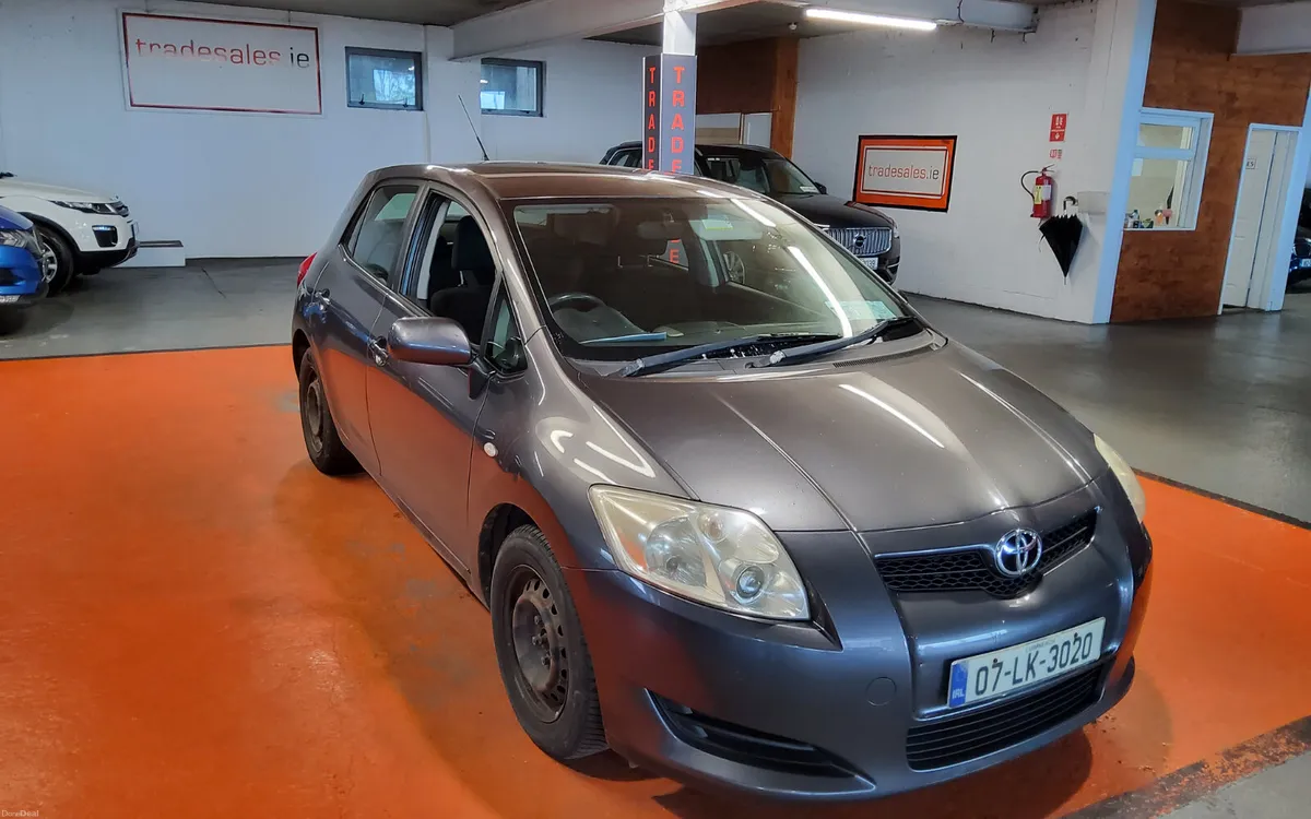 Toyota Auris 2007 - Image 1