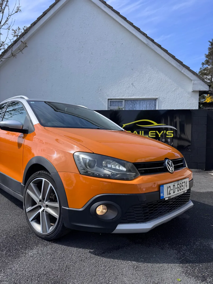 Volkswagen Polo cross  2012 Auto - Image 3
