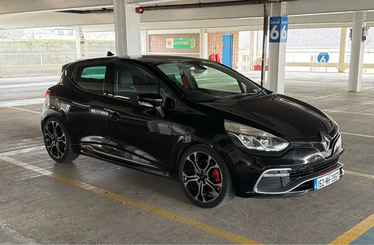 Renault Clio RS Trophy 220bhp - Image 1
