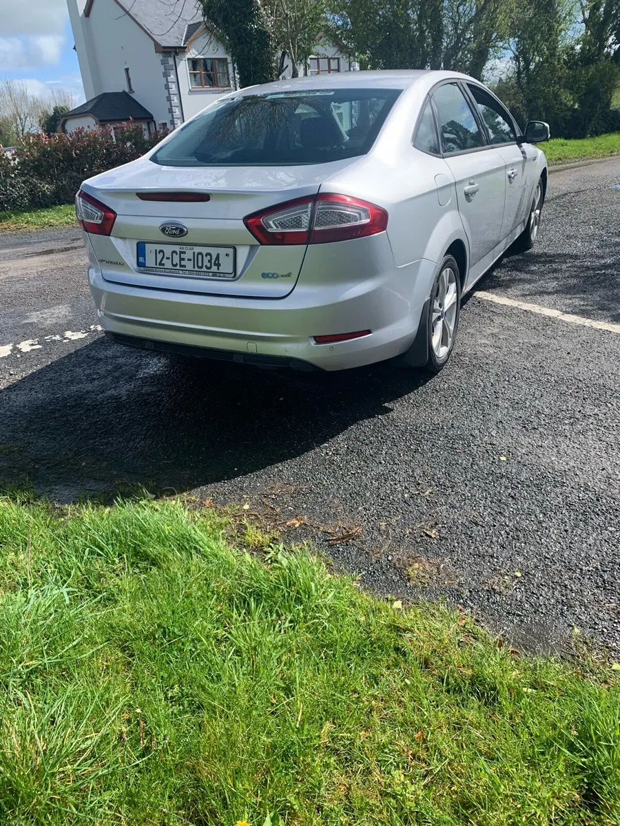 2012 ford mondieo - Image 3