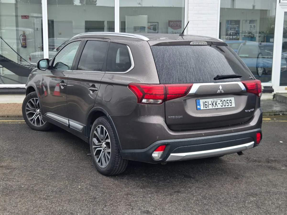 Mitsubishi Outlander 2016 - Image 2