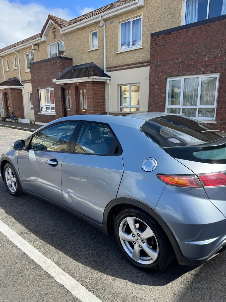 Honda Civic 2009 - Image 4