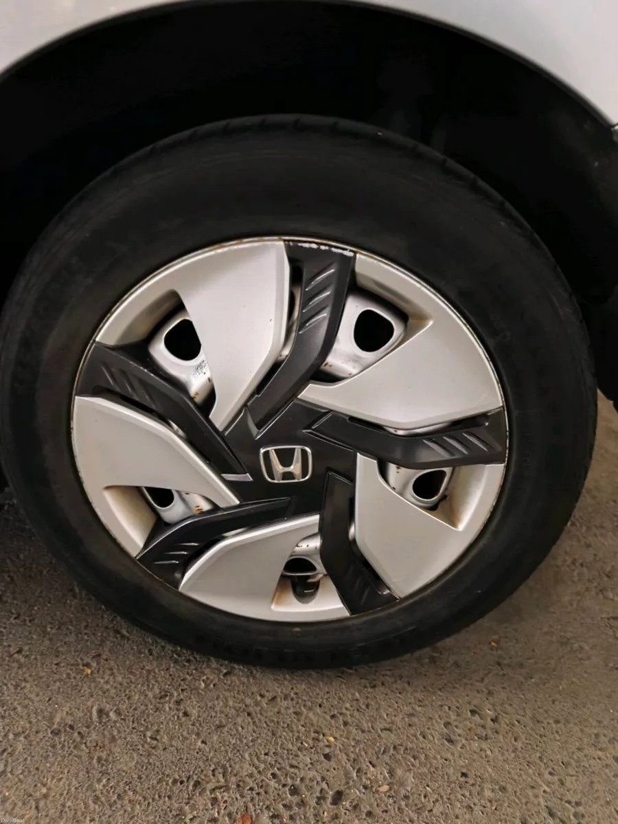 Honda Fit 2014 Automatic Hybrid Very Economical - Image 3