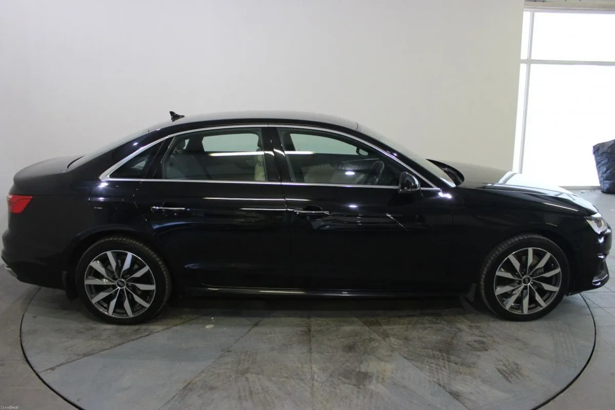 Audi A4 35 TDI 163HP S Tronic SE - TENDER 8 - Image 3