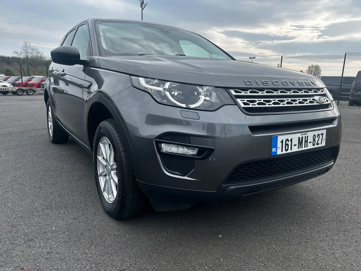 Land Rover Discovery 2016 - Image 1