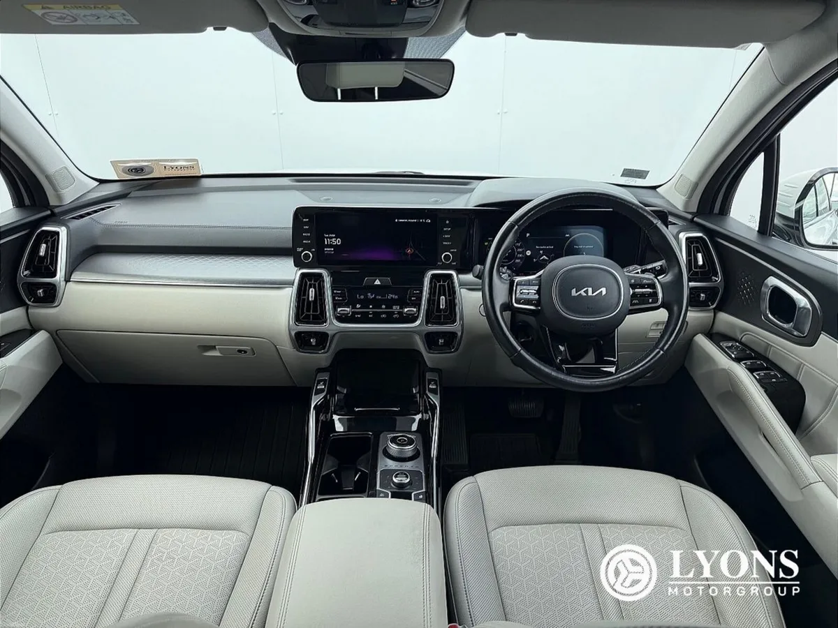 Kia Sorento 1.6 PHEV K3 4X4 5 seats - Image 4
