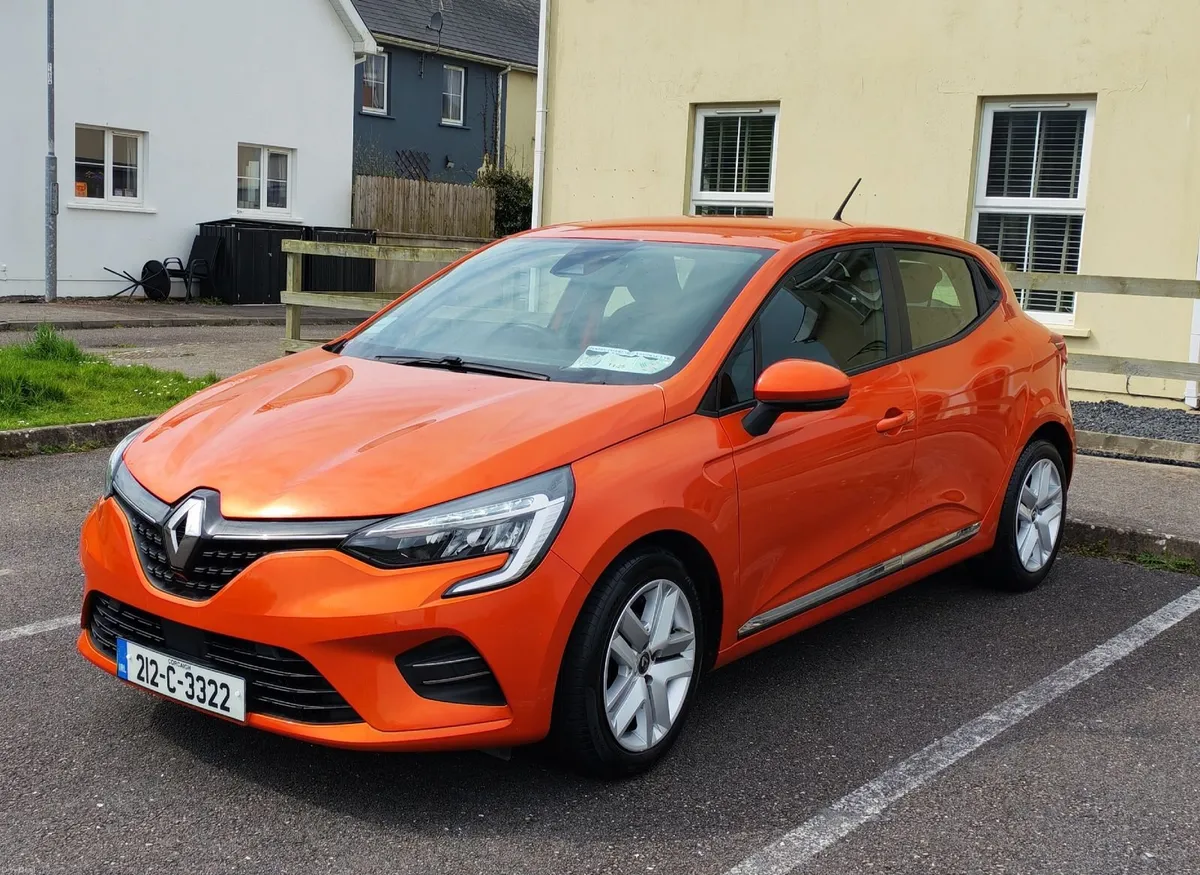 Renault Clio 2021 - Image 1