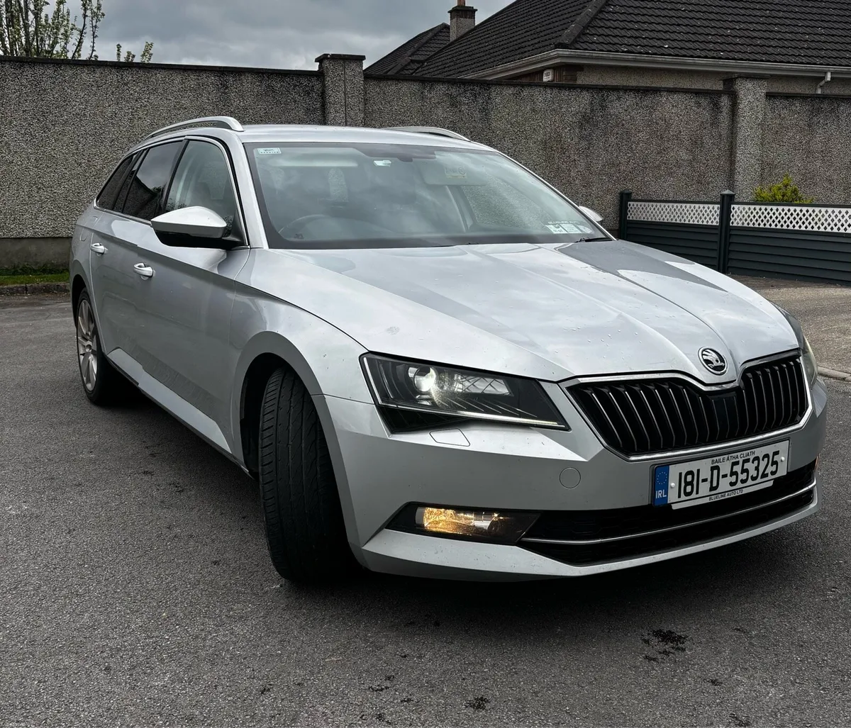 Skoda superb 2.0 TDI SE Exective - Image 1