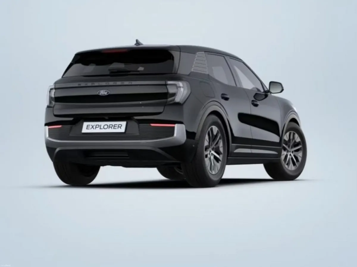 Ford Explorer Select RWD Extended Range - Image 4