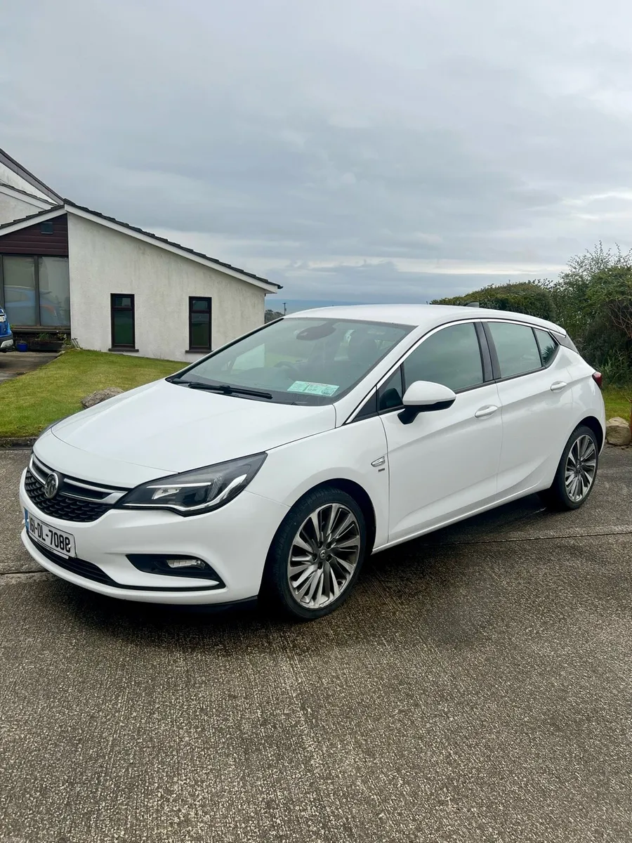 Vauxhall Astra 1.6 CDTi Sport - Image 1