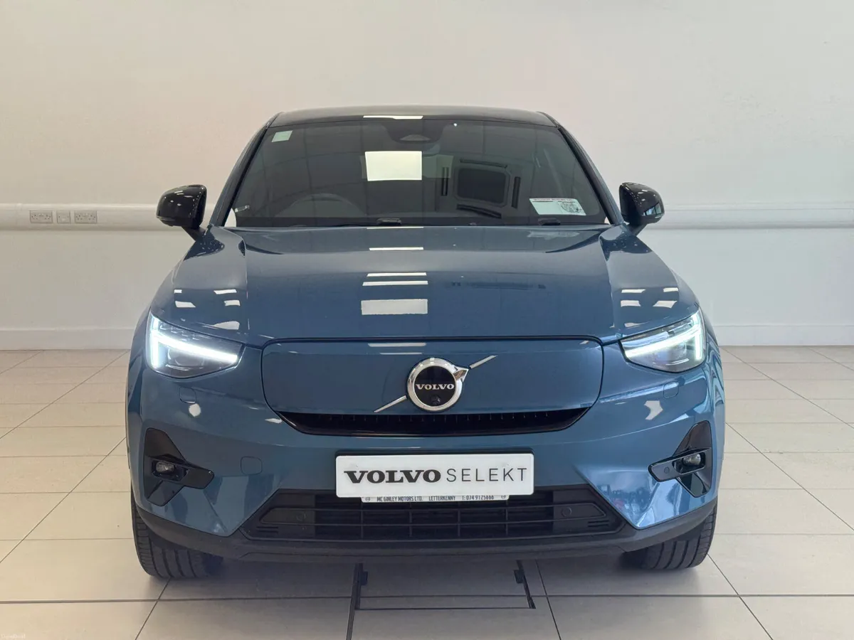 Volvo C40 2023 electric - Image 2